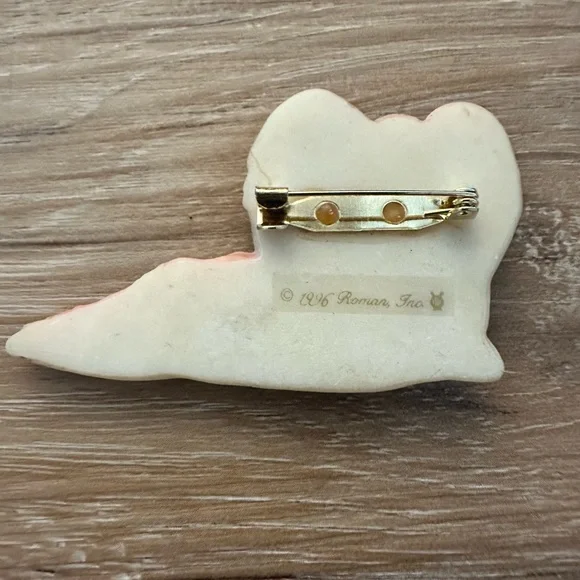 The Roman Co. 1996 Saraphin Evangelina Angel of Mercy Brooch - Picture 2 of 3